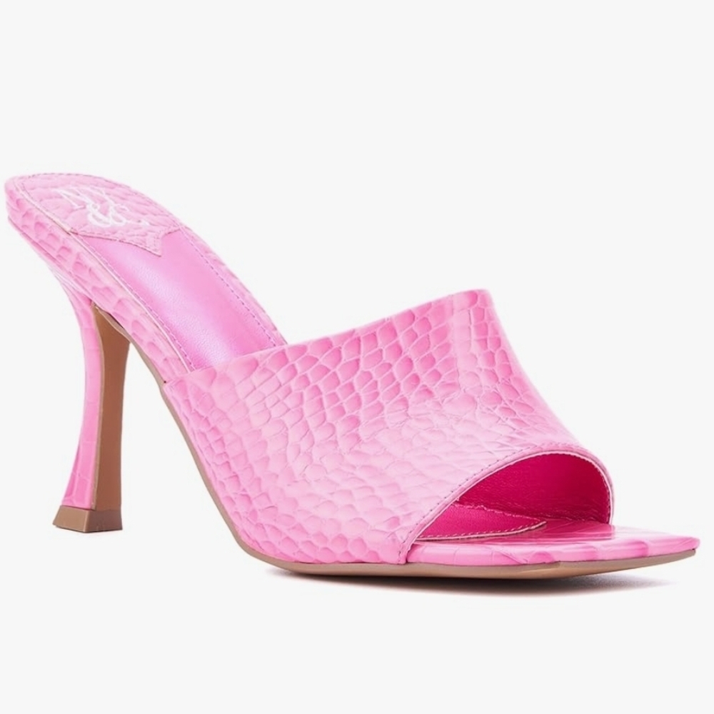 New York & Company Vibrant Pink Textured Heels